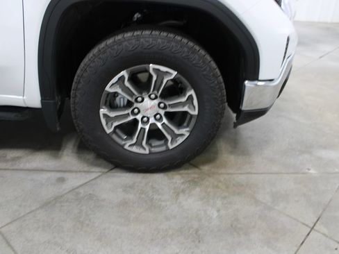 Used 2025 GMC Sierra 1500 SLE AWD/4WD image 41