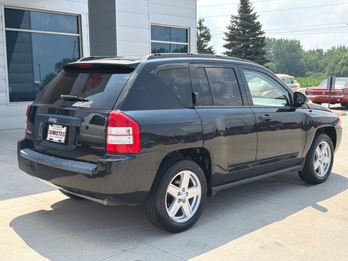 Used 2009 Jeep Compass Sport AWD/4WD image 8