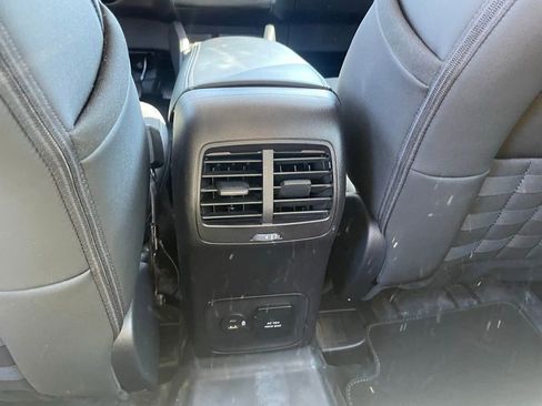 Used 2024 Ford Bronco Sport Badlands image 24