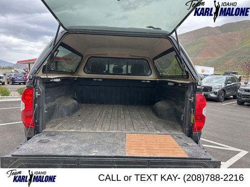 Used 2020 Toyota Tundra Limited w/ Limited Premium Package AWD/4WD image 20