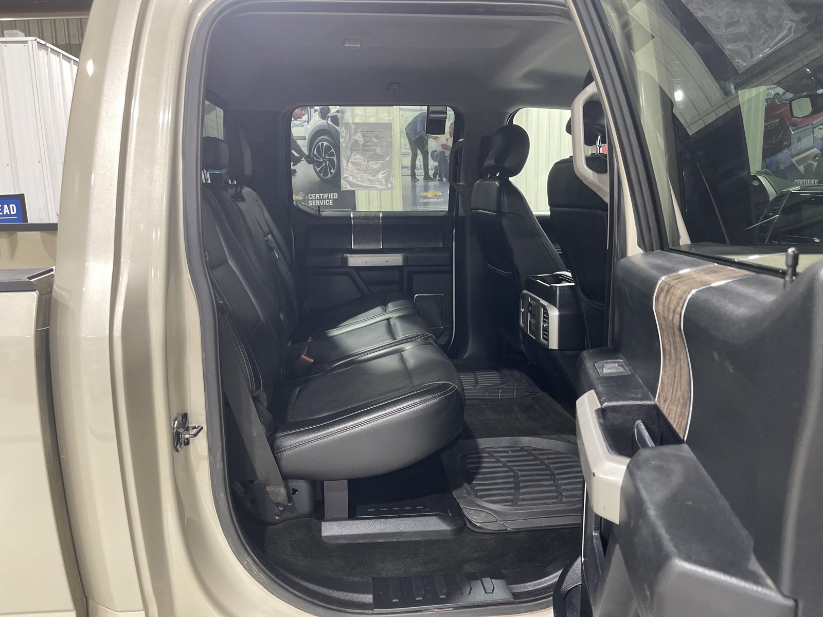 Used 2017 Ford F250 Lariat w/ Chrome Package AWD/4WD image 16