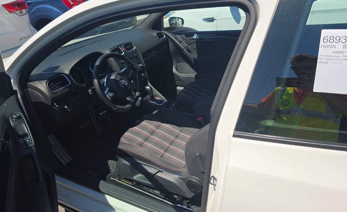 Used 2013 Volkswagen GTI 2-Door FWD image 9
