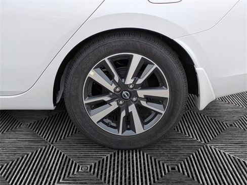 New 2025 Nissan Versa SV w/ Trunk Package image 9