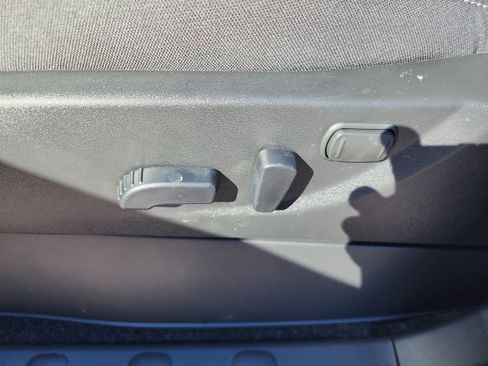 New 2026 Nissan Frontier SV image 12