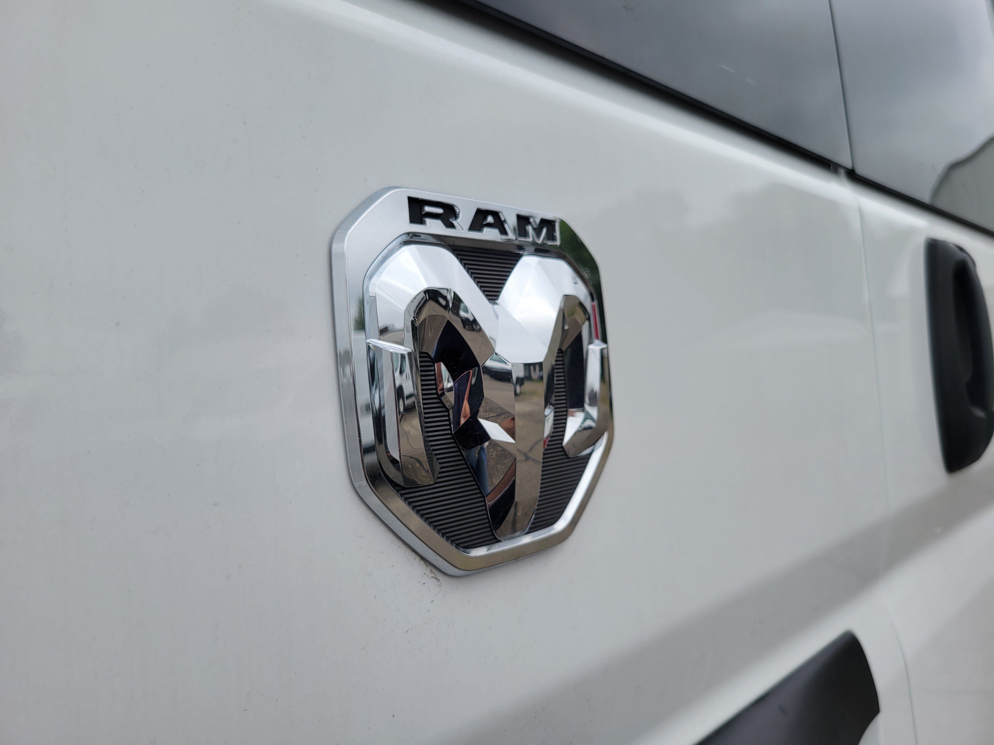 Used 2025 RAM ProMaster 2500 w/ U-Haul Equipment Group FWD image 22