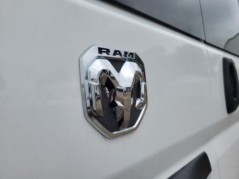 Used 2025 RAM ProMaster 2500 w/ U-Haul Equipment Group FWD image 22