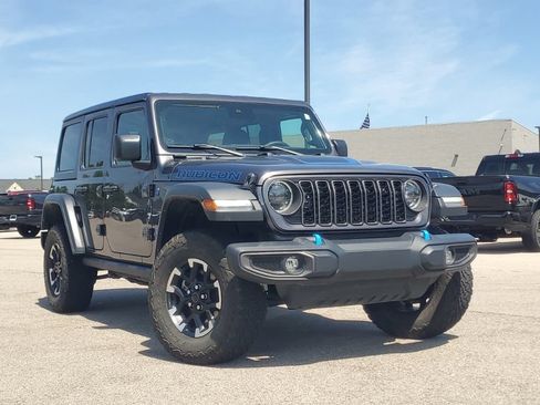 Used 2024 Jeep Wrangler Unlimited Rubicon 4xe AWD/4WD image 35