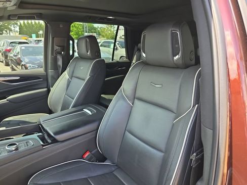 Used 2023 Cadillac Escalade Sport w/ LPO, ONYX Package AWD/4WD image 22