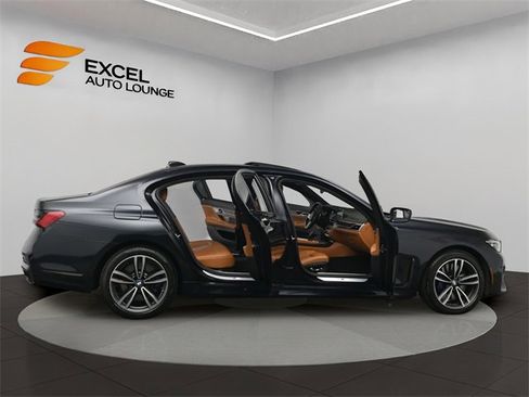 Used 2022 BMW 750i xDrive 750i xDrive w/ Executive Package image 66