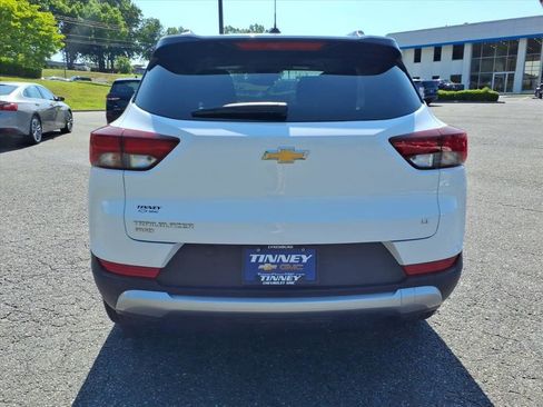 Used 2025 Chevrolet TrailBlazer LT AWD/4WD image 5