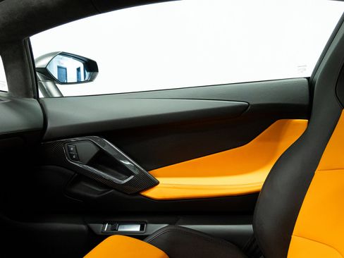 Used 2014 Lamborghini Aventador LP 700-4 AWD/4WD image 40