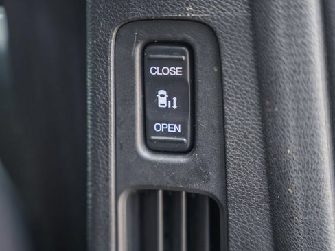 Used 2024 Honda Odyssey EX-L image 34