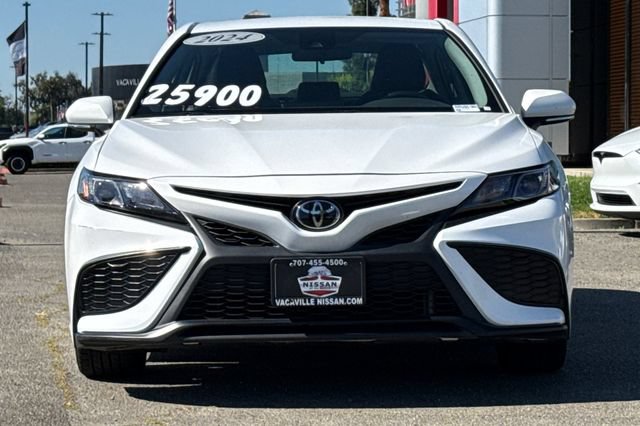 Used 2024 Toyota Camry SE FWD image 9