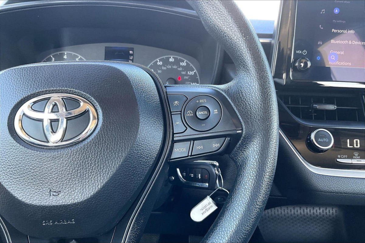 Used 2024 Toyota Corolla LE FWD image 16