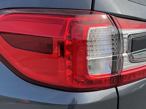 Used 2024 Subaru Ascent Touring AWD/4WD image 10