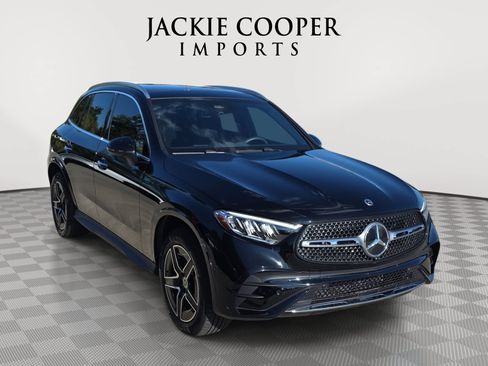 Used 2026 Mercedes-Benz GLC 300 4MATIC image 3