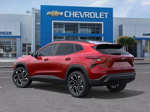 New 2026 Chevrolet Trax RS w/ Driver Confidence Package FWD image 5