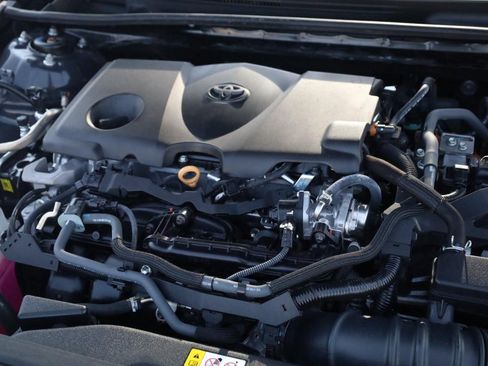 Used 2025 Toyota Camry SE FWD image 25