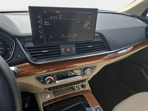 Certified 2023 Audi Q5 2.0T Premium w/ Convenience Package image 18