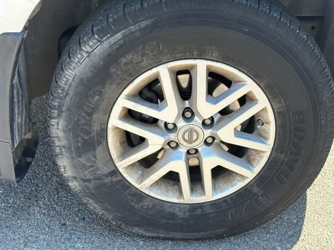 Used 2018 Nissan Frontier SV AWD/4WD image 15