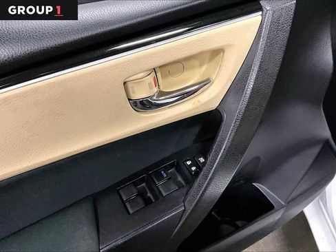 Certified 2018 Toyota Corolla LE image 35