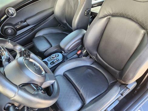 Used 2023 MINI Cooper SE image 10