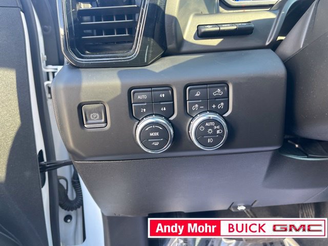 Used 2023 GMC Sierra 1500 AT4 w/ AT4 Premium Package AWD/4WD image 21