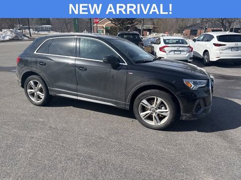 Used 2023 Audi Q3 2.0T Premium w/ Convenience Package image 7