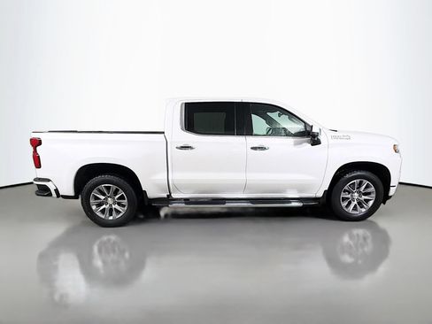 Used 2021 Chevrolet Silverado 1500 High Country w/ Z71 Off-Road Package AWD/4WD image 5