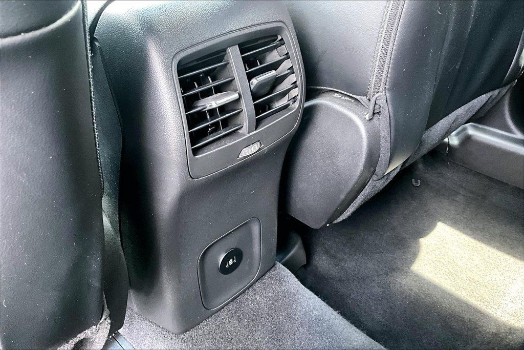Used 2023 Ford Escape ST-Line AWD/4WD image 10