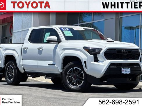 Certified 2025 Toyota Tacoma TRD Sport AWD/4WD image 1