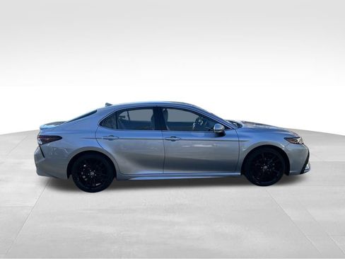 Used 2024 Toyota Camry XSE FWD image 6