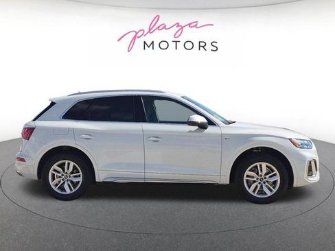 Used 2023 Audi Q5 2.0T Premium w/ Convenience Package AWD/4WD image 4