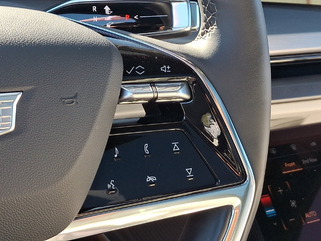 Certified 2026 Cadillac Vistiq Luxury AWD/4WD image 22