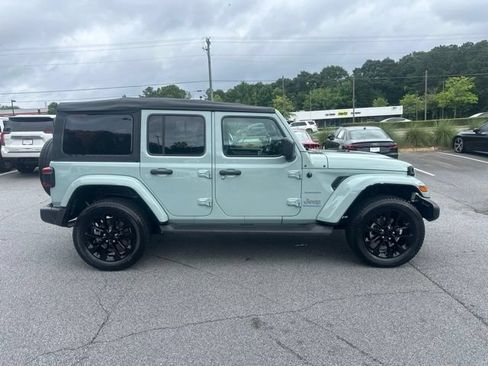 Used 2023 Jeep Wrangler Unlimited Sahara w/ Cold Weather Group AWD/4WD image 2
