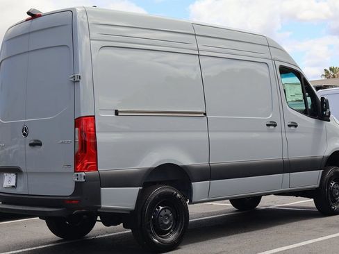 New 2025 Mercedes-Benz Sprinter 2500 image 2