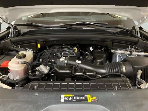 Used 2024 Jeep Grand Cherokee Laredo RWD image 82