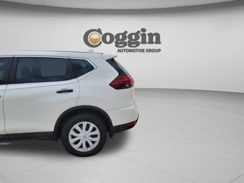 Used 2018 Nissan Rogue S FWD image 33