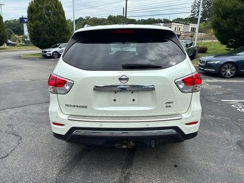 Used 2016 Nissan Pathfinder SL w/ SL Tech Package AWD/4WD image 4