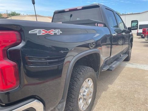 Used 2024 Chevrolet Silverado 2500 LTZ AWD/4WD image 6