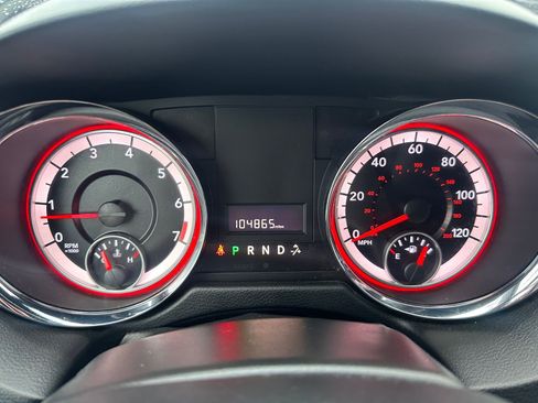 Used 2017 Dodge Grand Caravan SE image 16