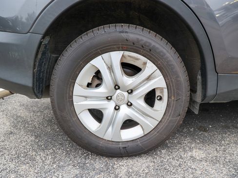 Used 2015 Toyota RAV4 LE FWD image 13