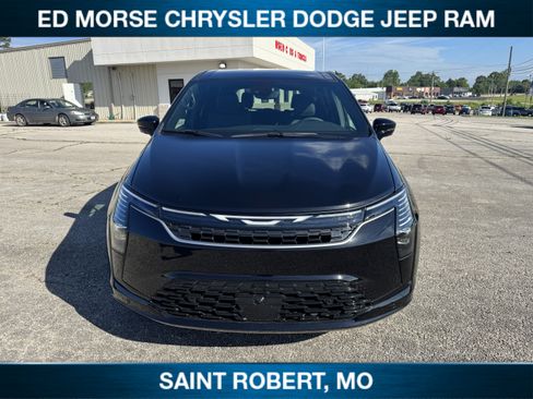New 2027 Chrysler Pacifica Select AWD/4WD image 2