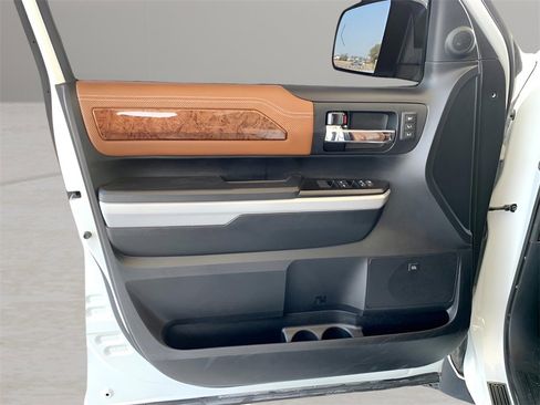 Used 2019 Toyota Tundra Platinum image 12