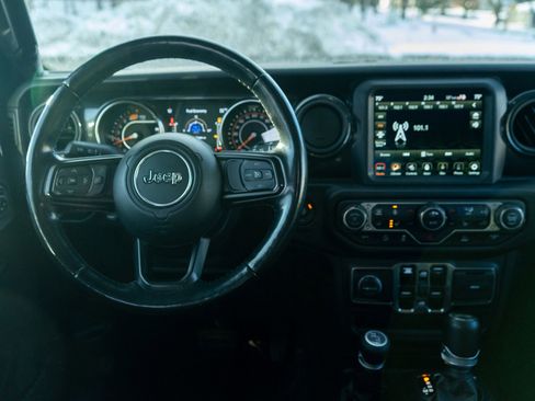 Used 2021 Jeep Wrangler Unlimited Sport image 12