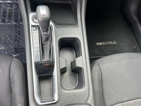 Used 2024 Nissan Sentra SV FWD image 18