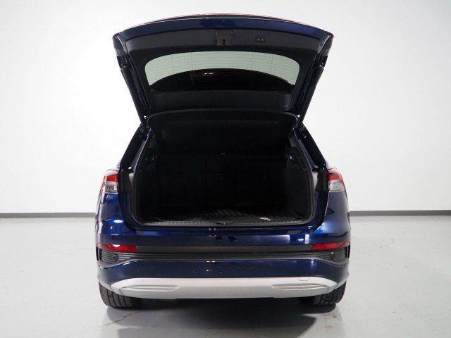 Used 2023 Audi Q4 e-tron Premium Plus w/ Premium Plus RWD image 39