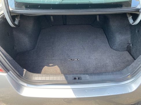 Used 2015 Nissan Altima 2.5 SV w/ Convenience Package FWD image 15
