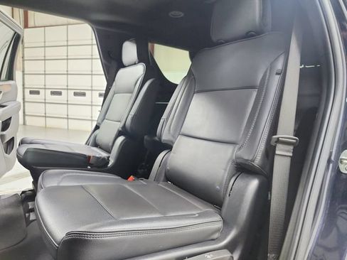 Used 2025 GMC Yukon Denali AWD/4WD image 43