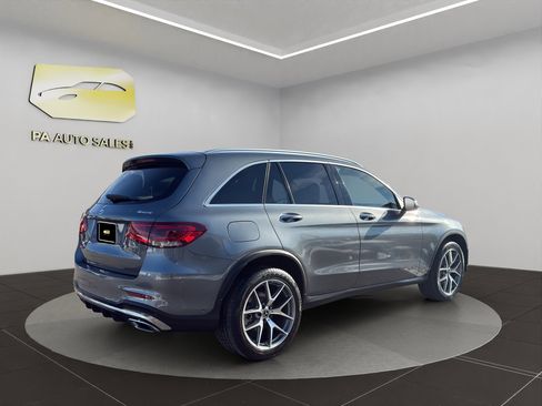 Used 2021 Mercedes-Benz GLC 300 4MATIC image 7
